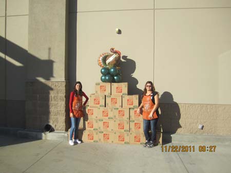 Thanksgiving Food Drive004