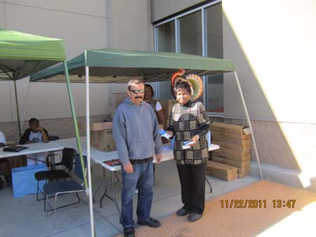 Thanksgiving Food Drive041